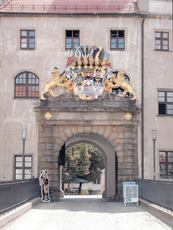 Schlossportal.jpg